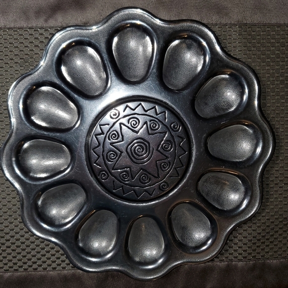 Wilton Armetale Raggae Divided Egg Platter - Picture 6 of 7